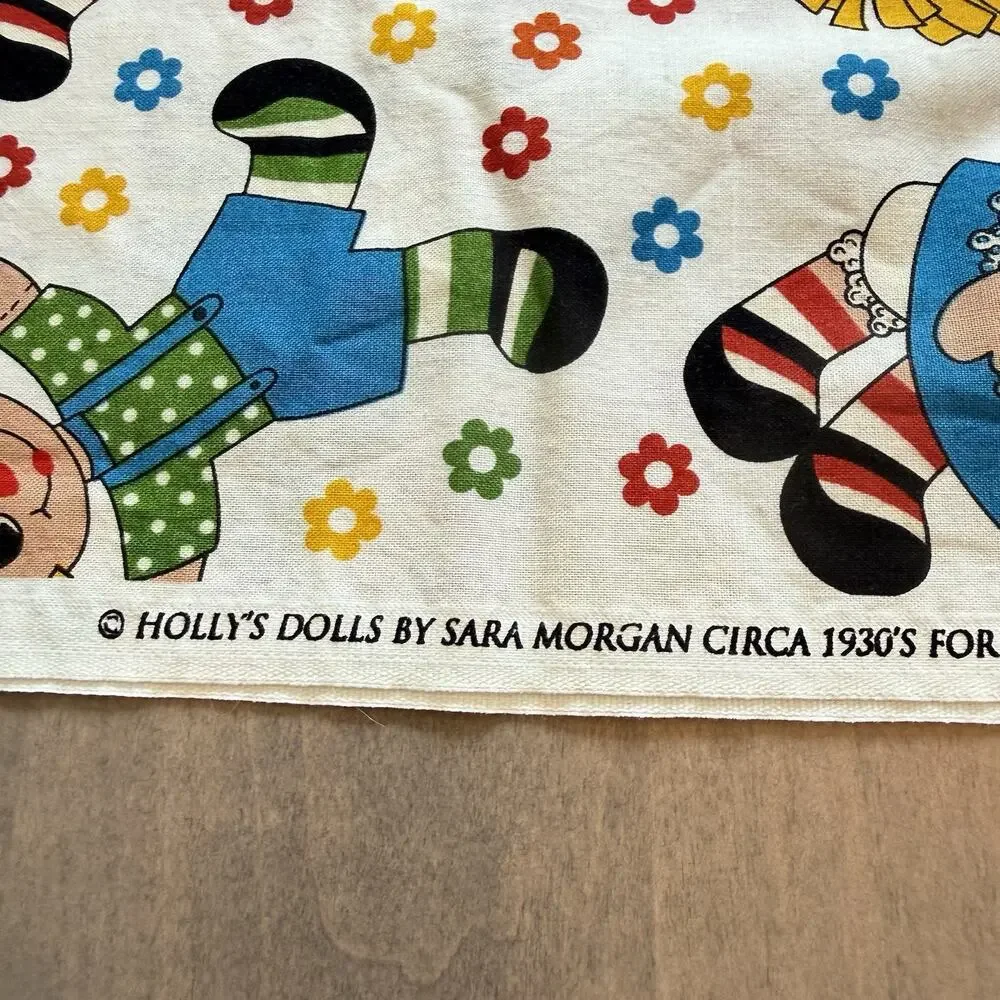 Blue Hill Holly's Dolls Sara Morgan Rag Doll Daisy Toss White Cotton Fabric 2 yd